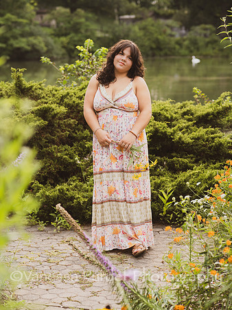 Nora 59-1094336.jpg