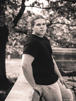 Christian 16 -(1704576)