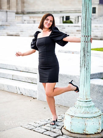 Kylie 61 -()
